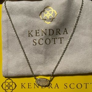 Kendra Scott Elisa Gold Pendant Necklace in Iridescent Drusy